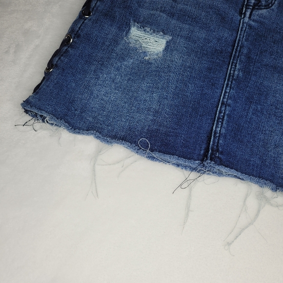 Hudson Girls Distressed Lace Up Denim Skirt Size 7 - Picture 7 of 16